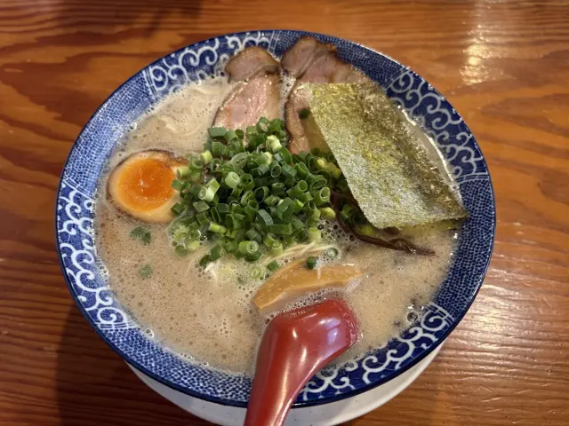 博多ラーメン 鶴亀堂 勝川店